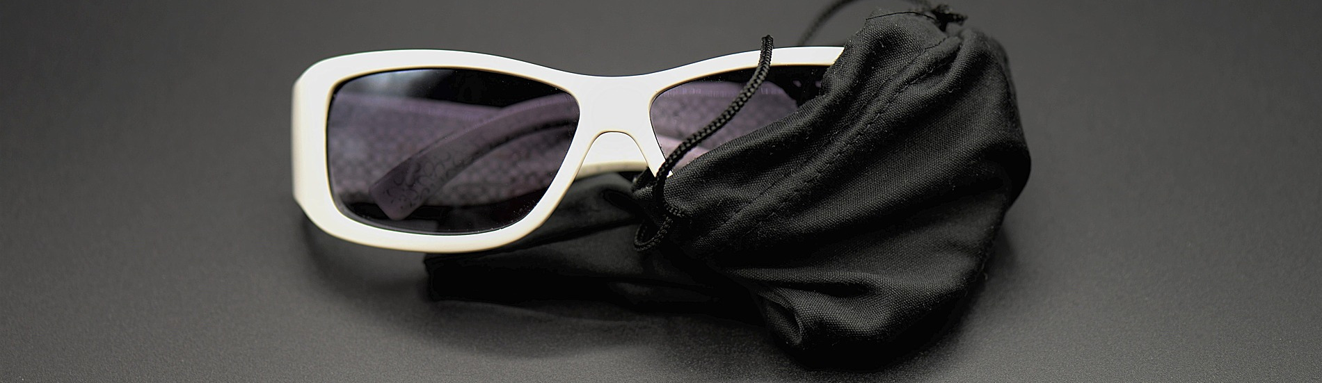 <a href="oferta.html#akcesoria" style="text-shadow: 3px 3px 1px #222222;">Akcesoria</a><br/><p>